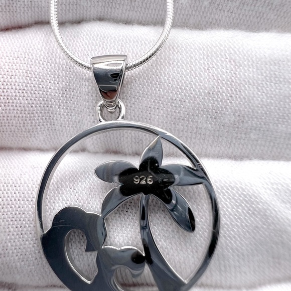 .925 Sterling Silver Waves and Palm Tree Necklace - Picture 12 of 16